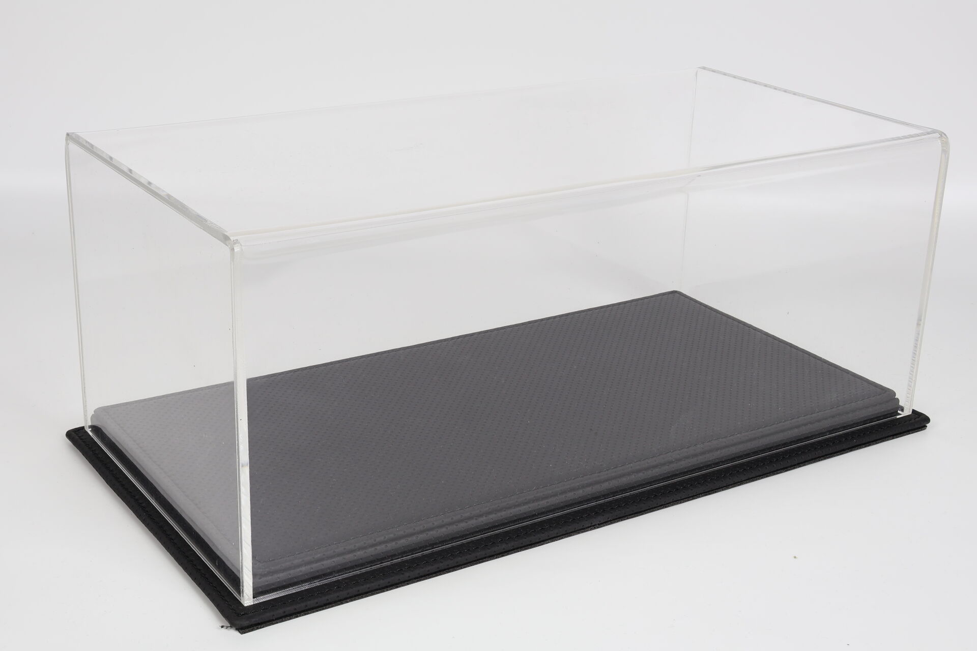 LYRD BOX 1:18 ÖLÇEK BLACK PERFORMANCE SERGİLEME STANDI – LY159