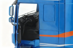 1/18 Premium ClassiXXs DAF XF Space Cab Blue - PCL30221