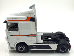 1/18 Premium ClassiXXs DAF XF Space Cab - PCL30214