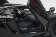 AUTOART - LAMBORGHINI - AVENTADOR LP750-4SV SUPERVELOCE 2015
