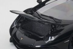AUTOART - LAMBORGHINI - AVENTADOR LP750-4SV SUPERVELOCE 2015