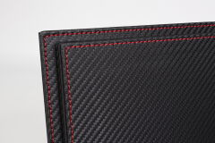 LYRD BOX 1:18 ÖLÇEK CARBON BLACK RED STITCH SERGİLEME STANDI – LY169