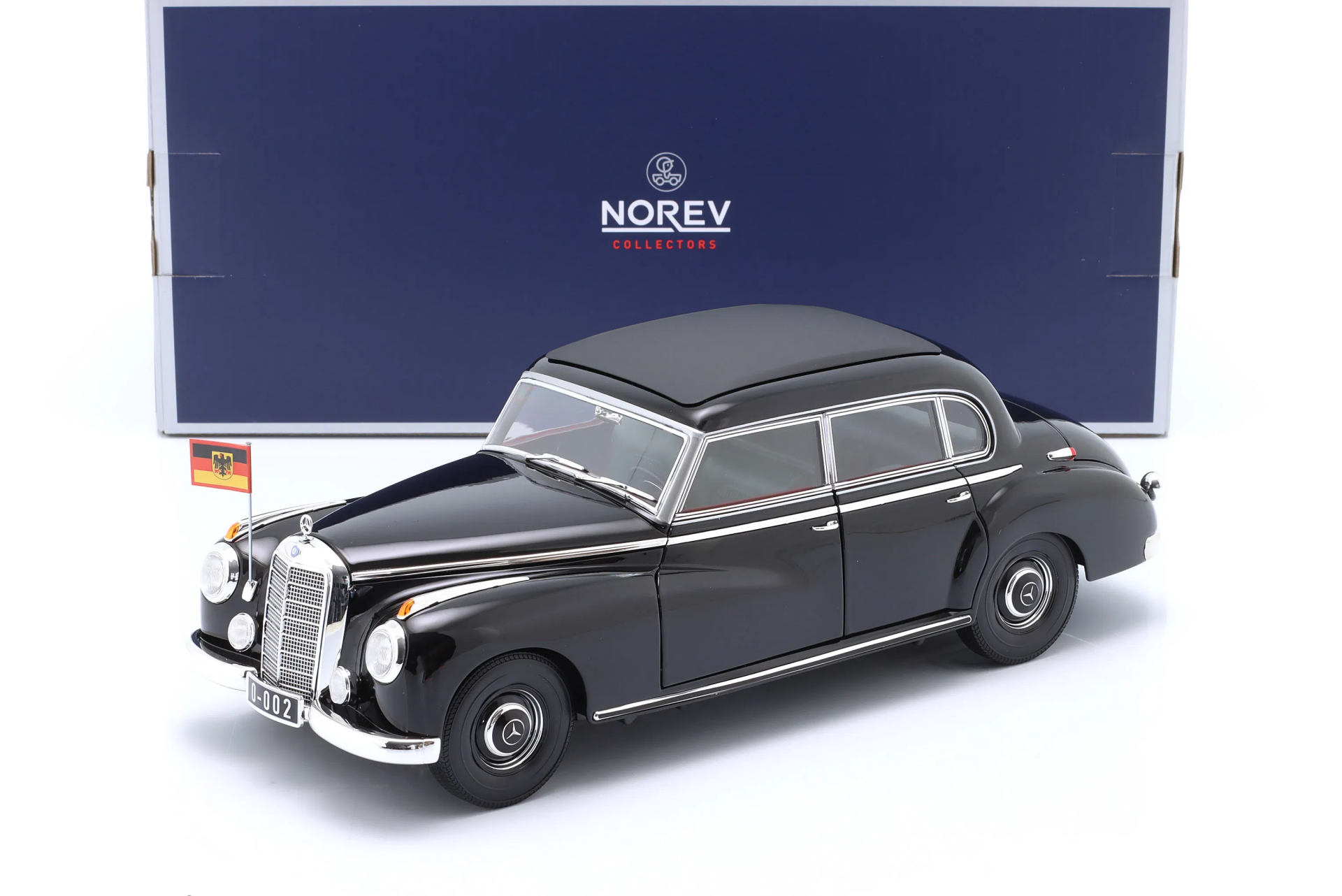 1/18 Norev Mercedes-Benz 300 (W186) Konrad Adenauer 1955 black - 183707