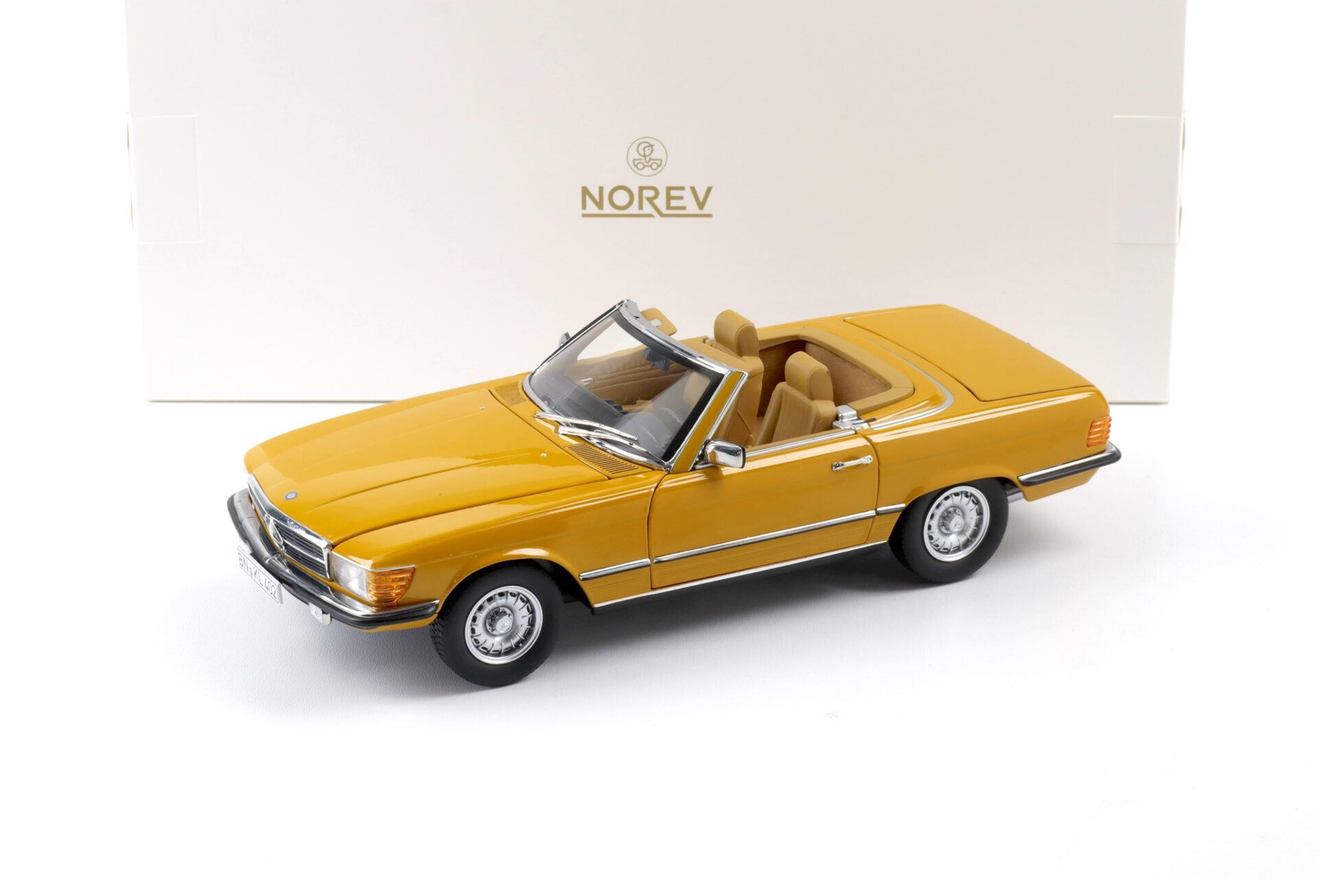 1/18 Norev Mercedes 450SL R107 Cabriolet 1975 Cayenne orange - 183350