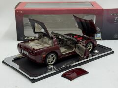 1/18 AUTOart Chevrolet Corvette Indianapolis 500 Pace Car (2002 - 50th Anniversary)  - 80206