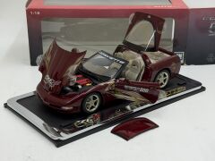 1/18 AUTOart Chevrolet Corvette Indianapolis 500 Pace Car (2002 - 50th Anniversary)  - 80206
