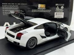 1/18 AUTOART LAMBORGHINI GALLARDO SUPERLEGGERA - 74585