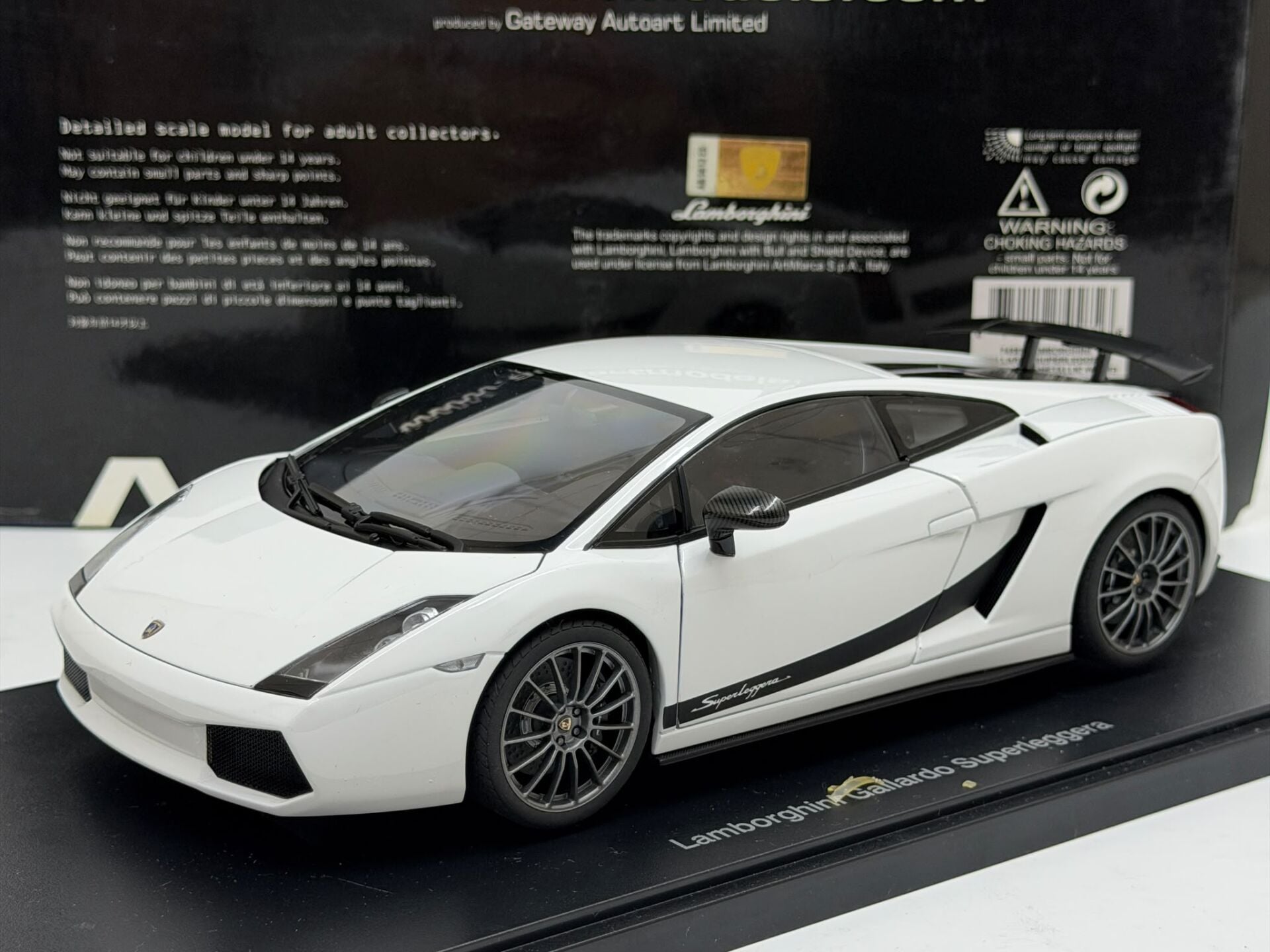 1/18 AUTOART LAMBORGHINI GALLARDO SUPERLEGGERA - 74585