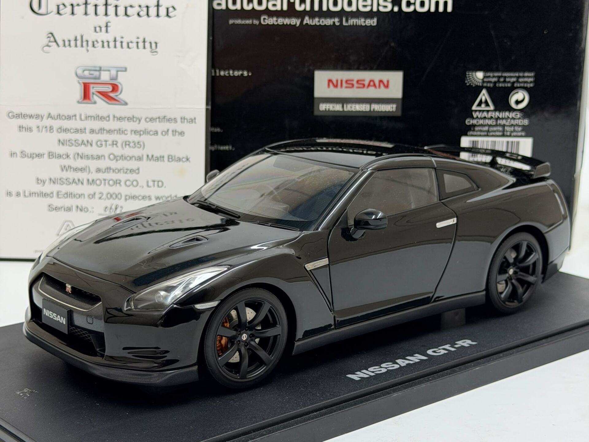 1/18 AUTOART NISSAN SKYLINE GT-R R35 SUPER BLACK OPTIONAL MATT WHEELS - 77394