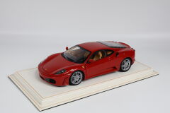 LYRD BOX 1:18 ÖLÇEK PEARL WHITE CARBON SERGİLEME STANDI – LY180