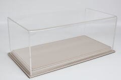 LYRD BOX 1:18 ÖLÇEK IVORY PEARL CARBON SERGİLEME STANDI – LY181