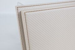 LYRD BOX 1:18 ÖLÇEK IVORY PEARL CARBON SERGİLEME STANDI – LY181