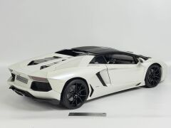 1/8 POCHER Lamborghini Aventador Roadster LP-700-4 - HK104