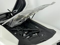 1/8 POCHER Lamborghini Aventador Roadster LP-700-4 - HK104