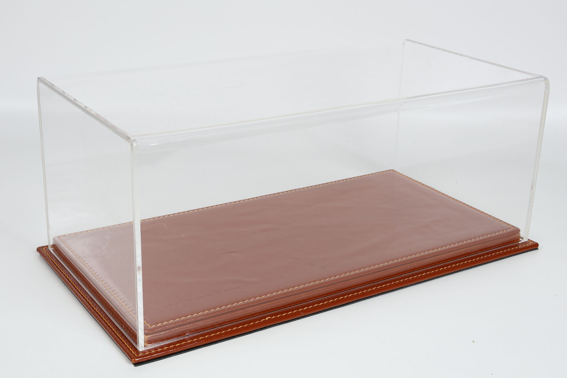 LYRD BOX 1:18 ÖLÇEK COGNAC ORANGE SERGİLEME STANDI – LY185