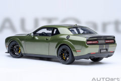 Ön Sipariş - 1/18 AUTOart Dodge Challenger SRT Jailbreak 2022 (F8 Green)