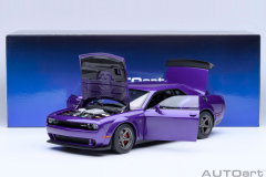 Ön Sipariş - 1/18 AUTOart Dodge Challenger SRT Superstock 2023 (Plum Crazy)