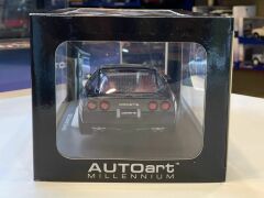 AUTOART - CHEVROLET - CORVETTE SPIDER 1986