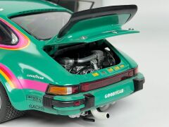 1/18 Exoto Porsche 934 RSR 1976 Porsche Cup Champion Bob Wollek Vaillant - RLG19093