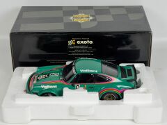 1/18 Exoto Porsche 934 RSR 1976 Porsche Cup Champion Bob Wollek Vaillant - RLG19093