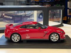 AUTOART - NISSAN - GT-R R35 2009