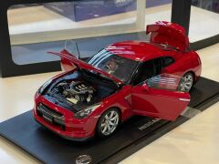 AUTOART - NISSAN - GT-R R35 2009