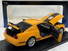 1/18 AUTOart  Ford Mustang Parnelli Jones Saleen Edition - 73055