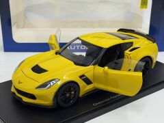 1/18 AUTOart Chevrolet Corvette C7 Z06 (Corvette Racing Yellow) - 71263