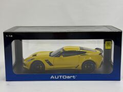 1/18 AUTOart Chevrolet Corvette C7 Z06 (Corvette Racing Yellow) - 71263