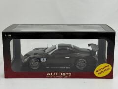 1/18 AUTOart Lexus SC430 Super GT 2006 Test Car (#1 Carbon) - 80632
