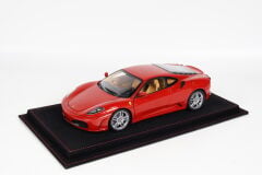 LYRD BOX 1:18 ÖLÇEK BLACK SUEDE RED STITCH SERGİLEME STANDI – LY196