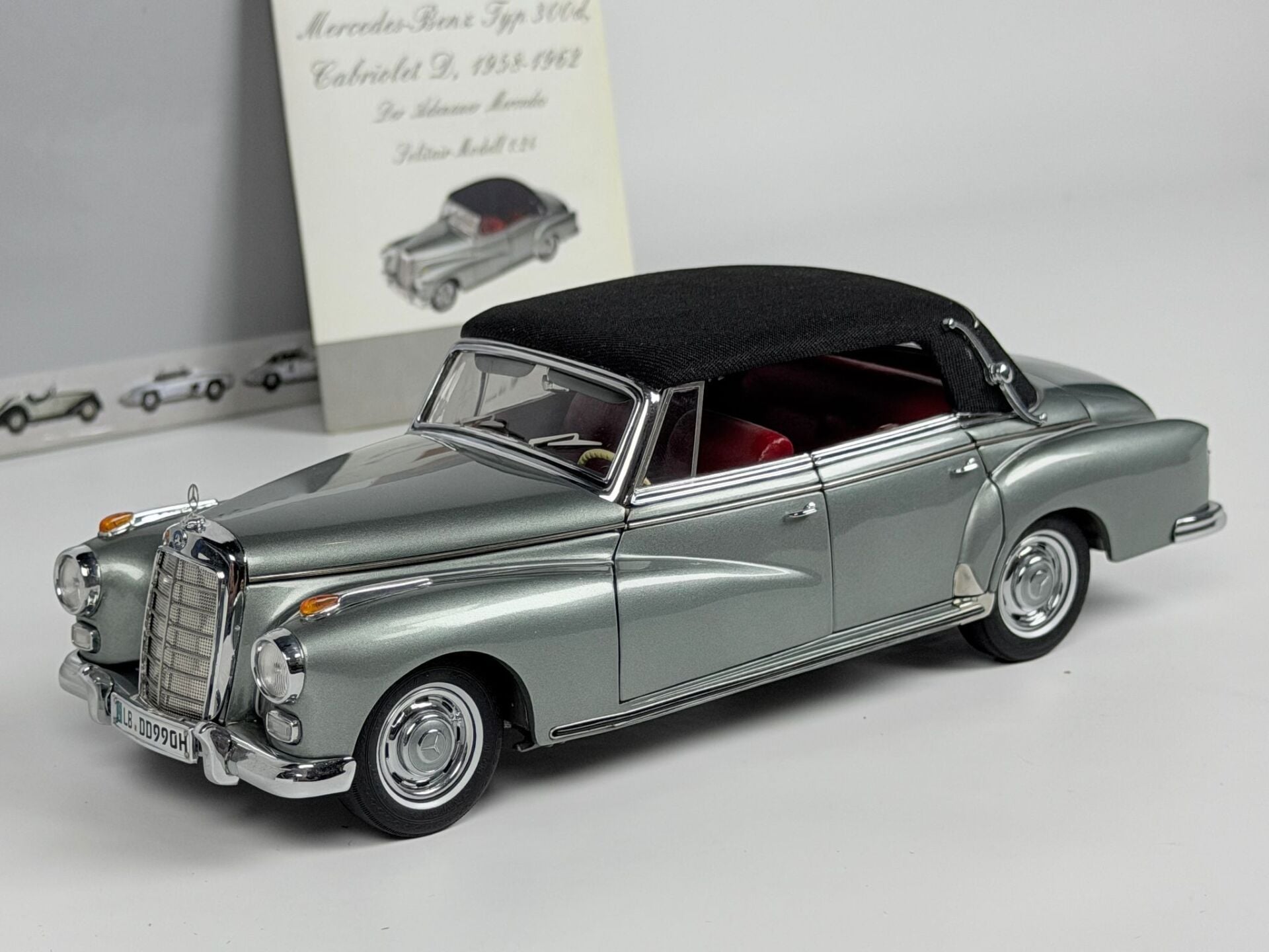 1/24 CMC Mercedes-Benz 300 Type D Cabriolet - M026