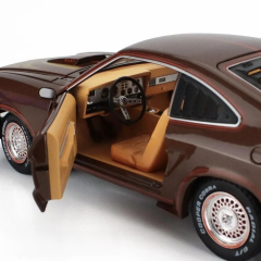 1/18 GREENLIGHT - Ford Mustang II King Cobra 1978