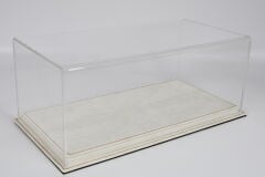 LYRD BOX 1:18 ÖLÇEK IVORY SUEDE SERGİLEME STANDI – LY198
