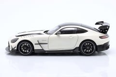 MINICHAMPS - MERCEDES BENZ - AMG GT V8 BLACK SERIES 2021