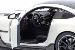 MINICHAMPS - MERCEDES BENZ - AMG GT V8 BLACK SERIES 2021