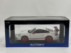 1/18 AUTOart PORSCHE 911 997 GT3 RS 3.8 WHITE - 78143
