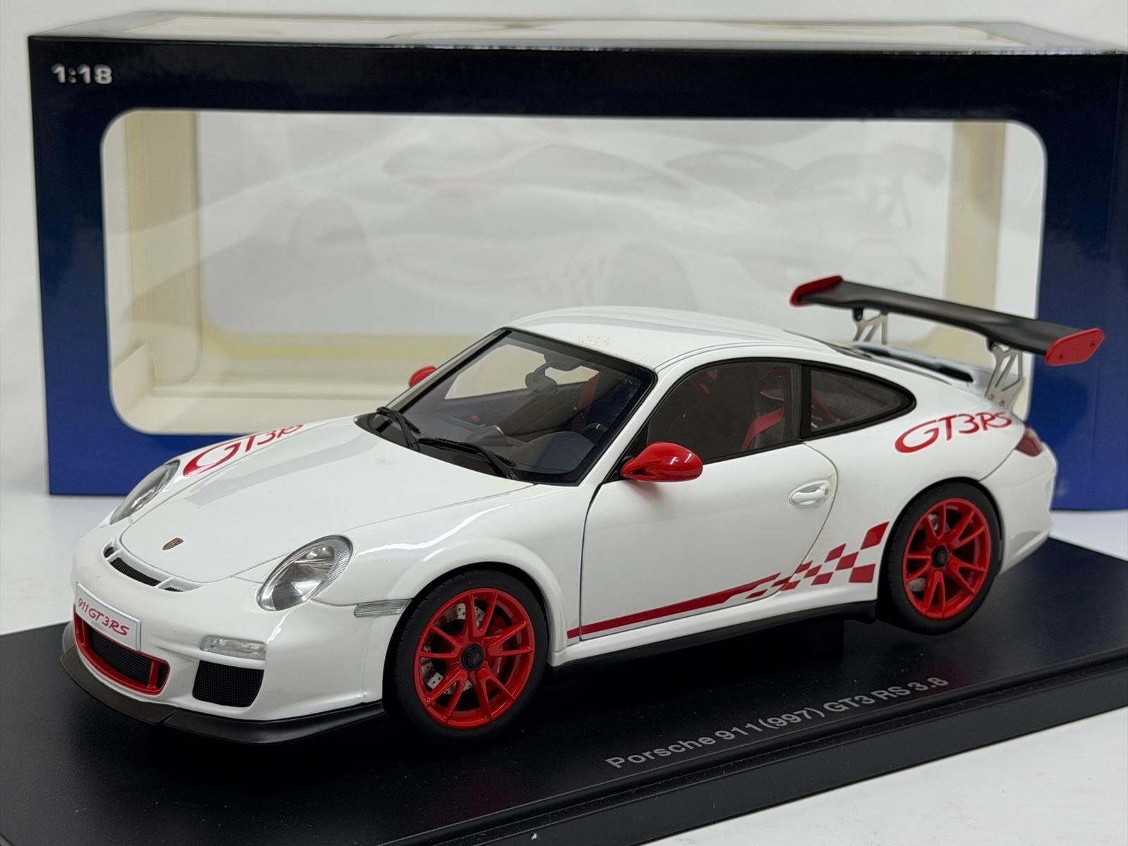 1/18 AUTOart PORSCHE 911 997 GT3 RS 3.8 WHITE - 78143