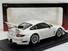 1/18 AUTOart Porsche 911 GT3 R 997 - 81070