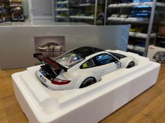 AUTOART - PORSCHE - 911 997 GT3RSR N 08 PRESENTATION 2008