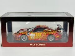 1/18 AUTOart Porsche 911 997 GT3 RSR Le Mans 2009 Asia #75 - 80972