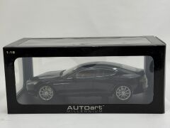 1/18 AUTOart Aston Martin Rapide - 70216
