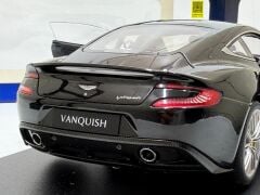 1/18 AUTOart Aston Martin Vanquish - 70247