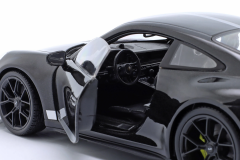 1/18 Maisto Porsche 911 (992) GT3 year 2022 black
