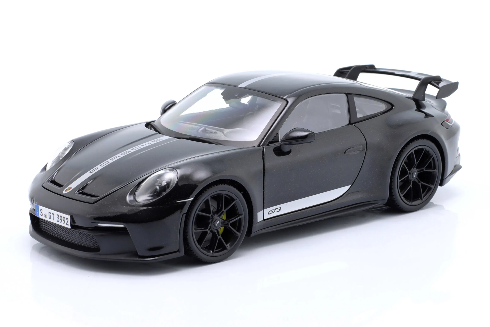 1/18 Maisto Porsche 911 (992) GT3 year 2022 black