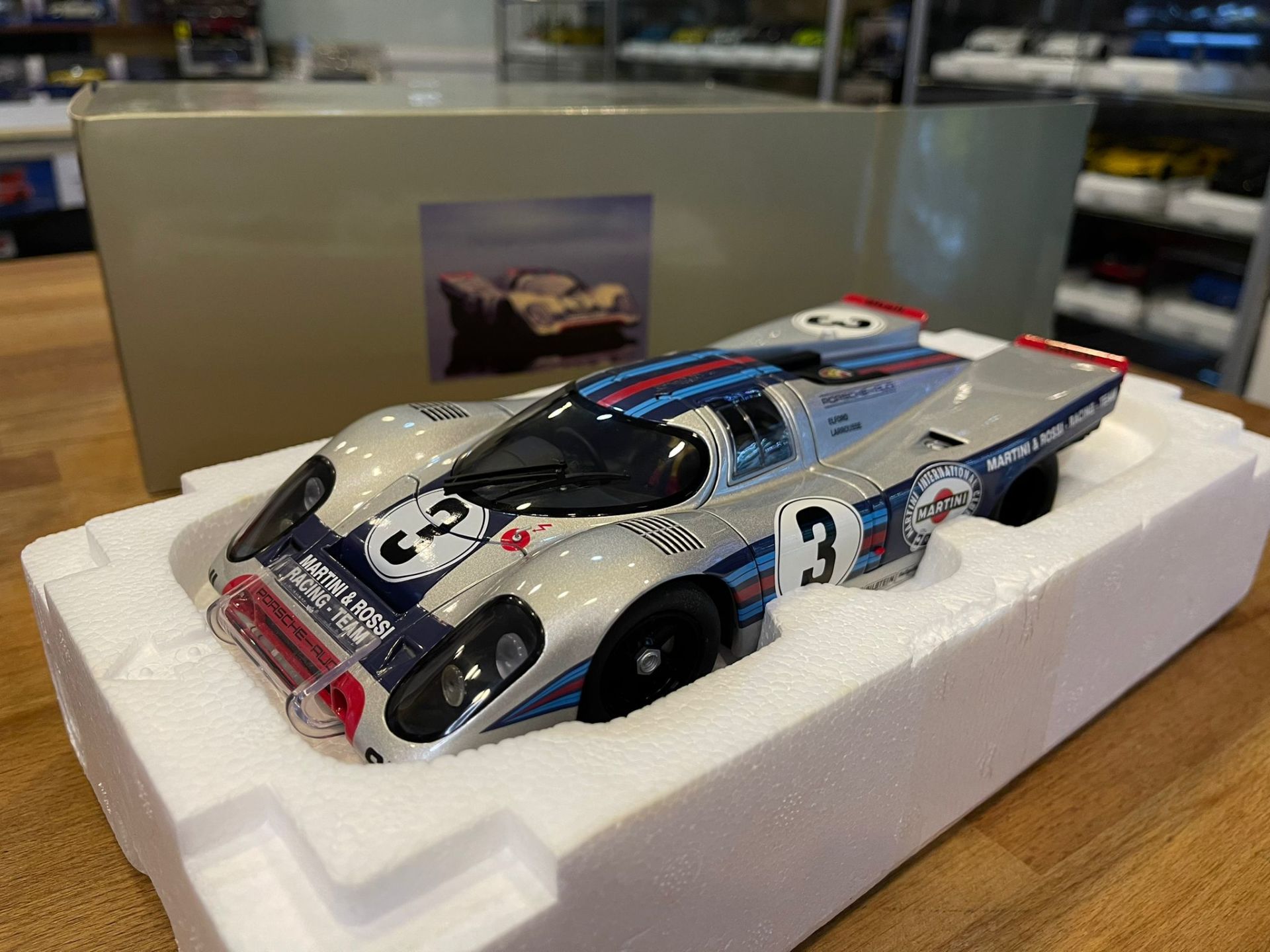 AUTOART - PORSCHE - 917K TEAM MARTINI RACING N 3 WINNER 12h SEBRING 1971 V.ELFORD - G.LARROUSSE