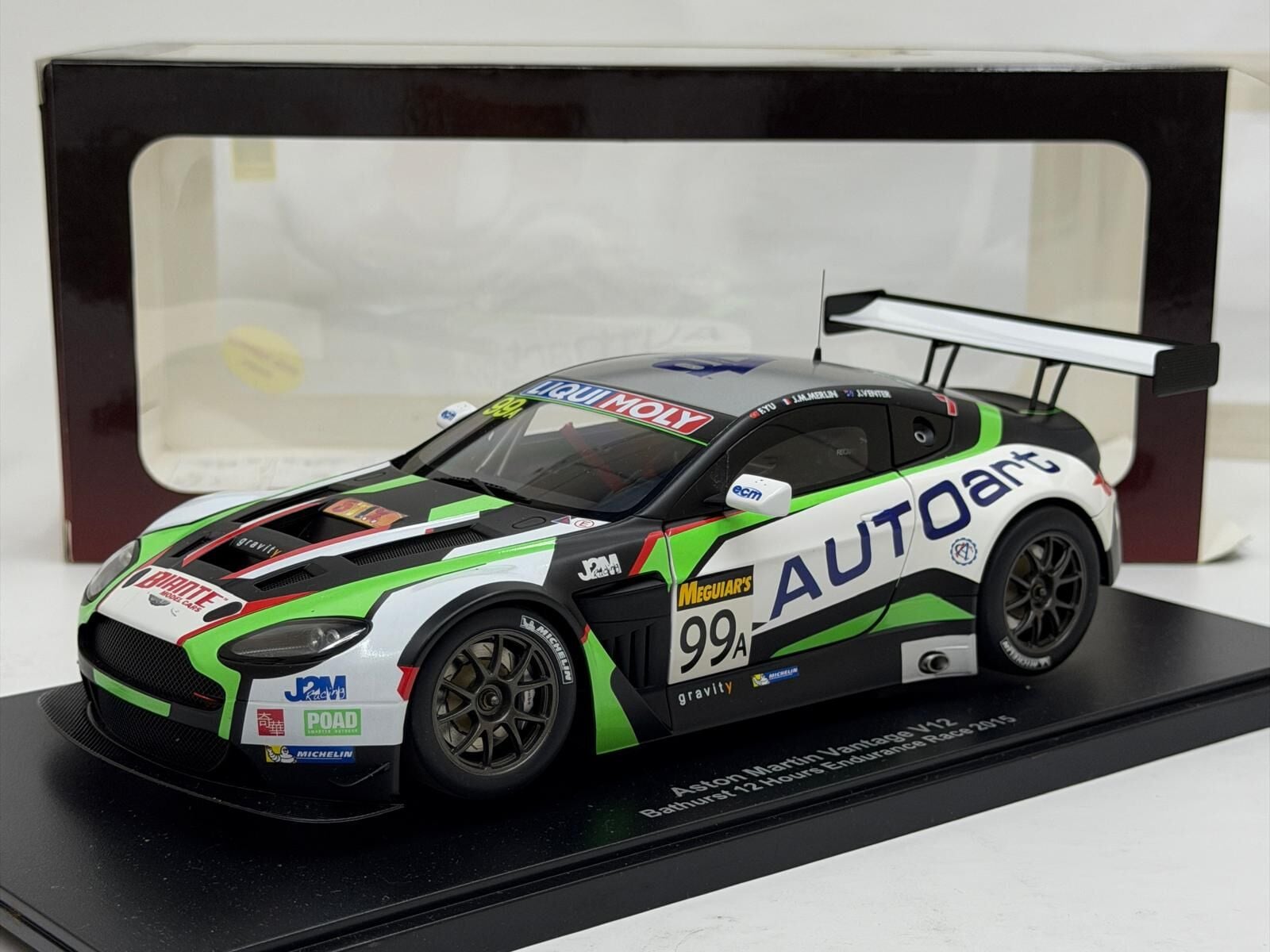 1/18 AUTOart Aston Martin V12 Vantage 2015 #99 Bathurst 12h - 81507