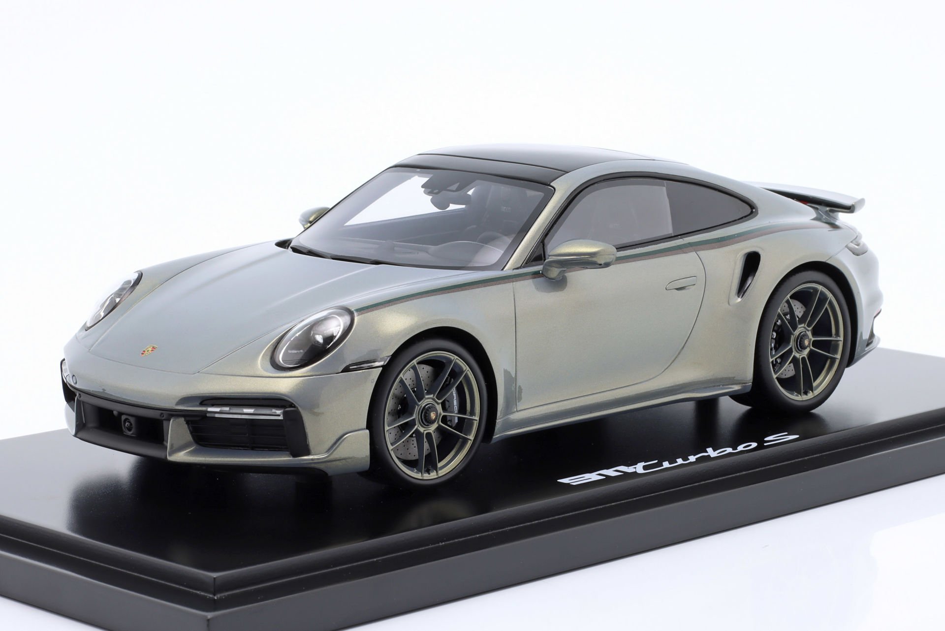 SPARK-MODEL - PORSCHE - 911 992 TURBO S COUPE 2020 - CON VETRINA - WITH SHOWCASE