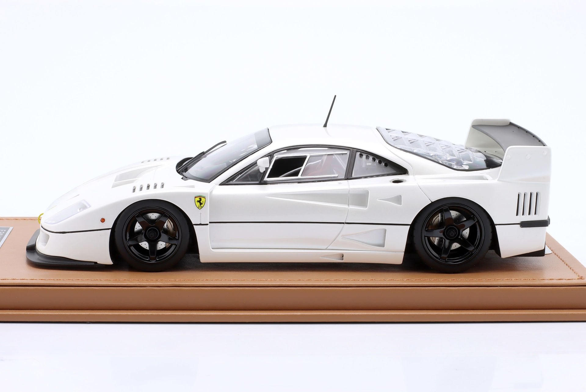 TECNOMODEL - FERRARI - F40 LM PRESS VERSION 1996 - WITH 5 SPOKE BLACK RIMS