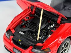 1/18 AUTOart Ford Mustang Mach I (Torch Red) 2004  - 73002